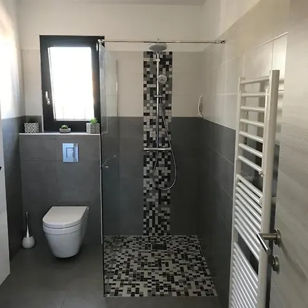 Neuf Et équipé De 45 M2 * Folelli