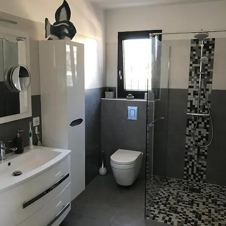 Neuf Et équipé De 45 M2