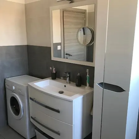 Apartamento Neuf Et équipé De 45 M2 Folelli